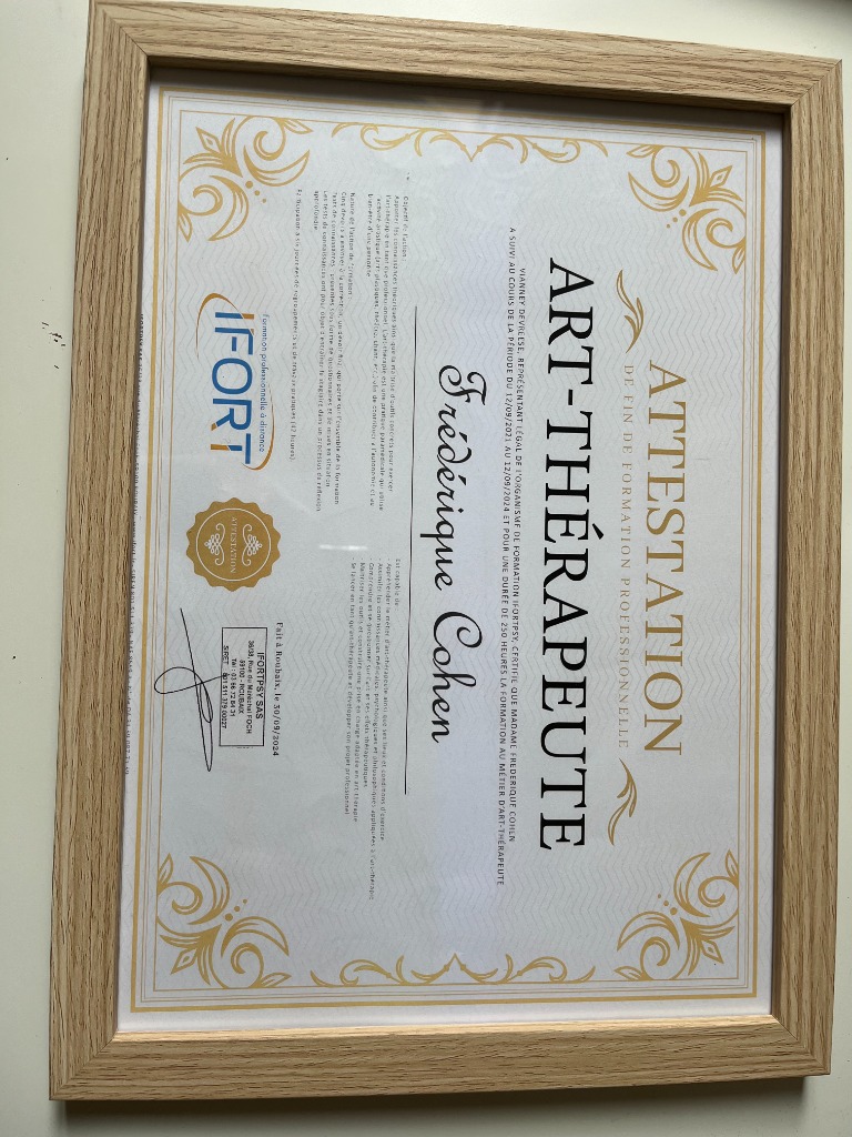 photo diplome Frédérique cohen 