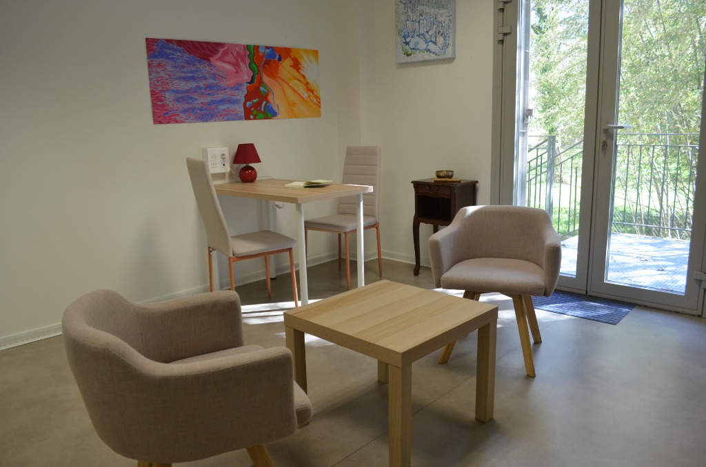 photo cabinet Sarah Bondi