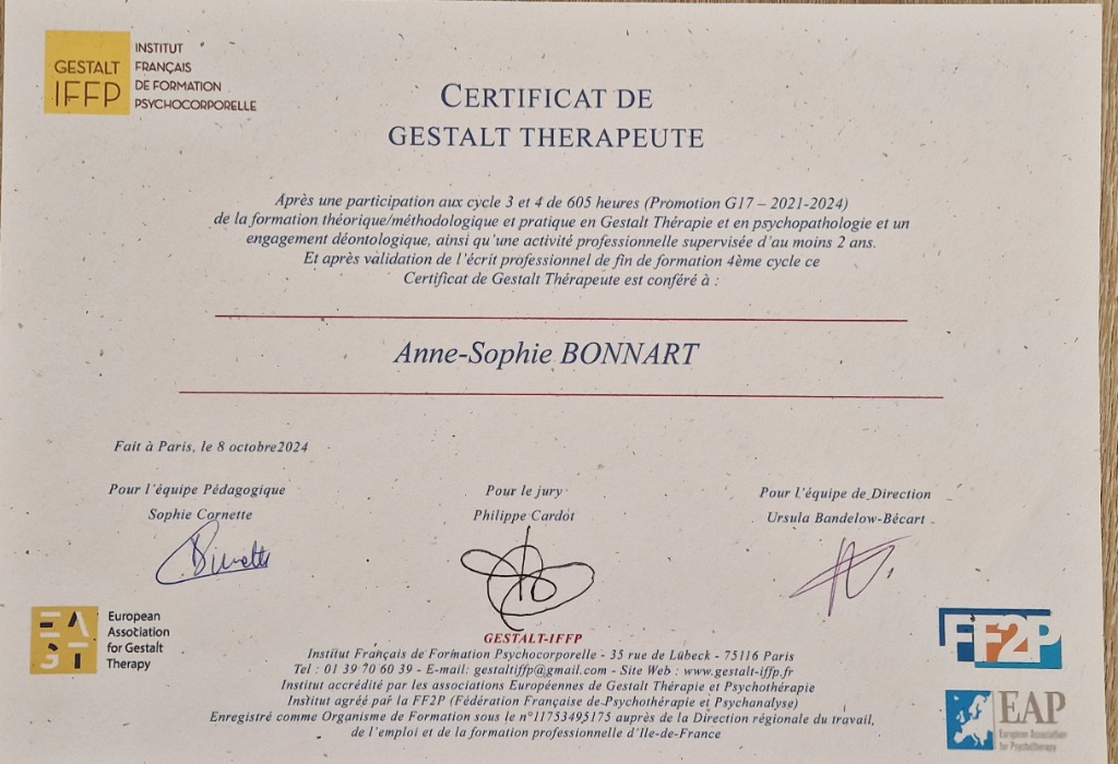 photo diplome Anne-Sophie