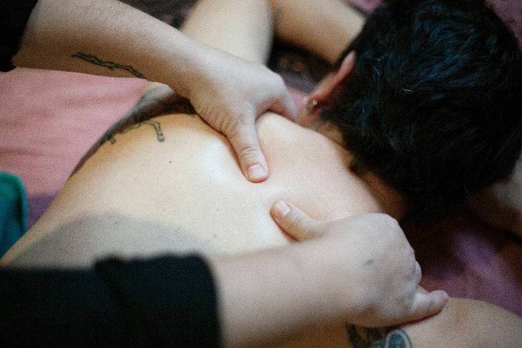 photo cabinet Montserrat Yoga Massages