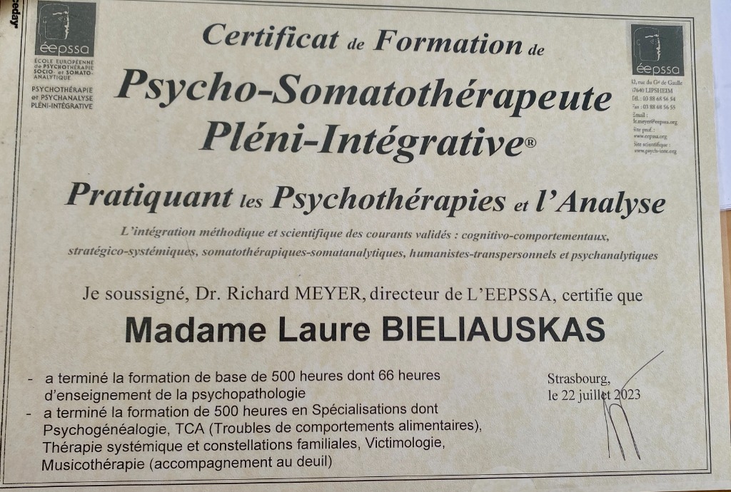 photo diplome Laure BIELIAUSKAS