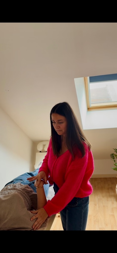 photo seance Stessy Mennessier - Praticienne en Kinesiologie