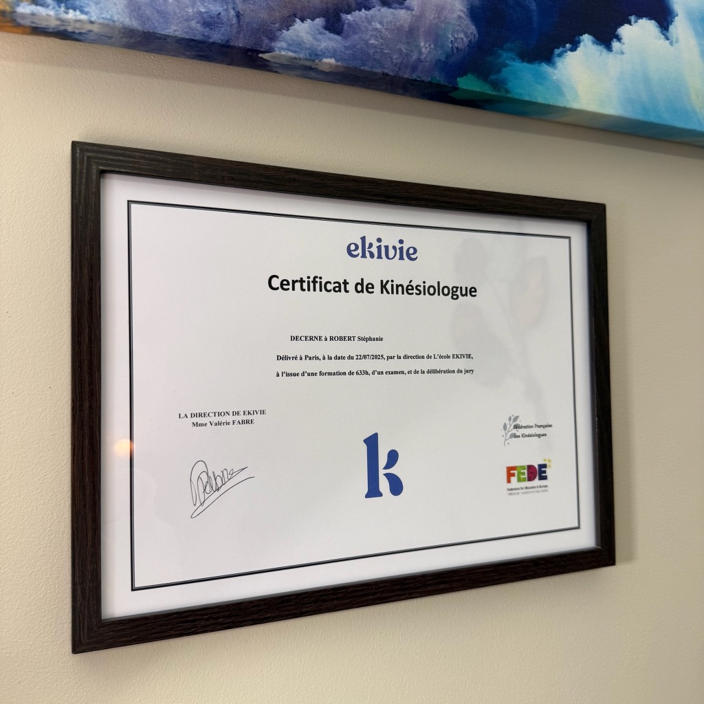 photo diplome Stéphanie la Kinésio d’Ormesson 