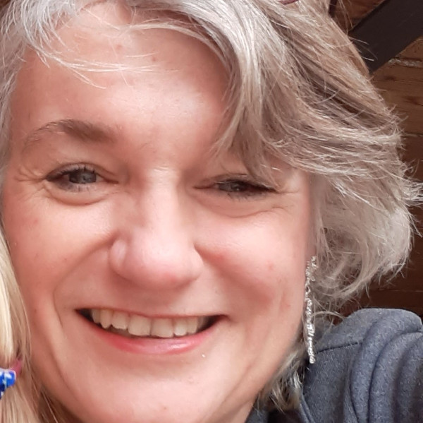 Stephanie FARAGLIA  Micro-Ostéo Digitale