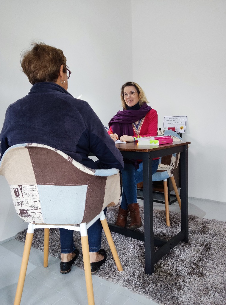 photo seance Delphine HL  Cabinet des 3 rivières