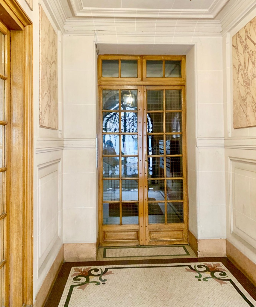 photo cabinet Hava Suchait Nurtition