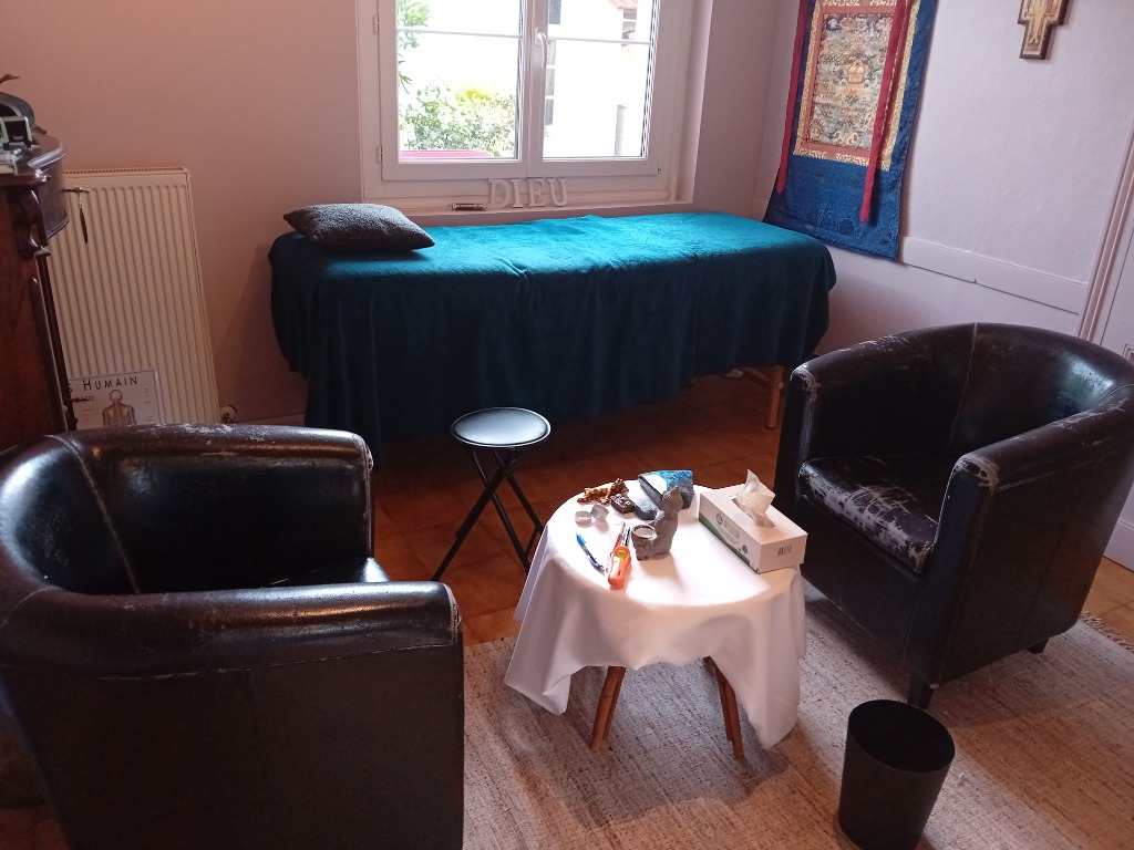 photo cabinet LAURENT VIDAL GUERISSEUR