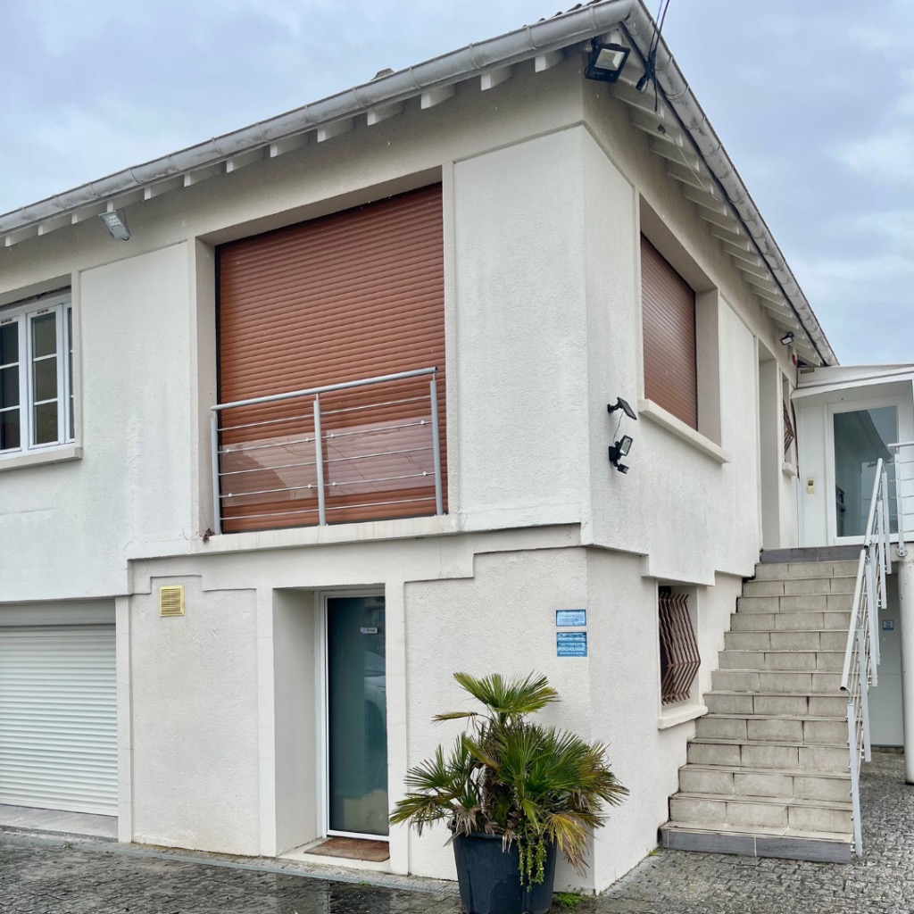 photo cabinet Mme Diaoune