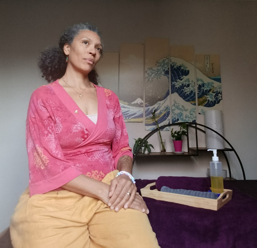 photo portrait Les couleurs des mains de Carmélite