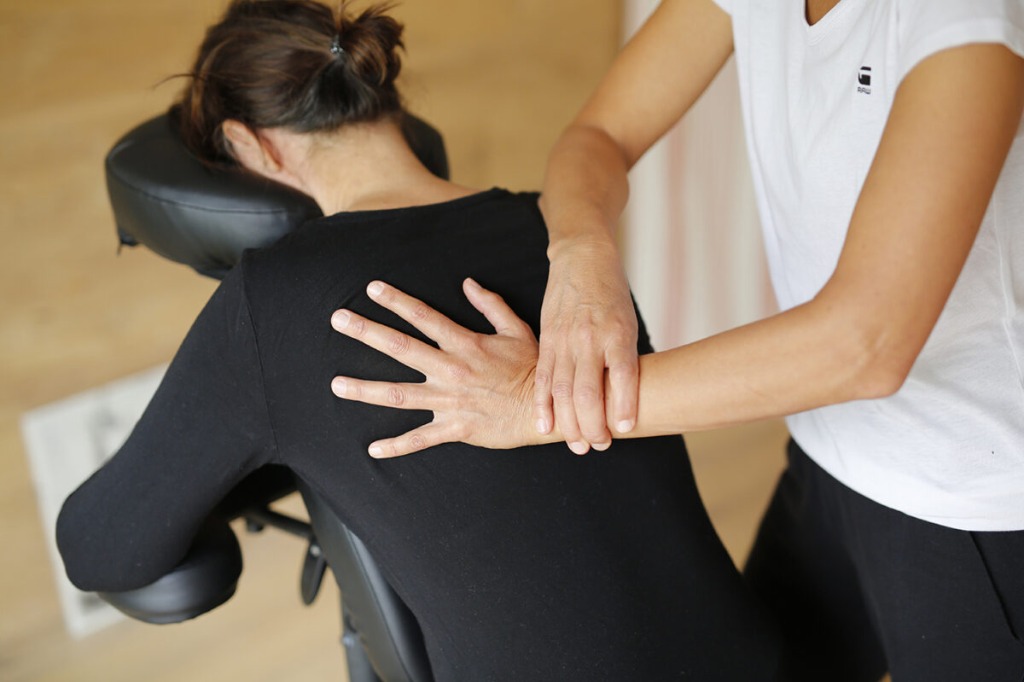photo seance Samantha LEFEBVRE  LES MAINS DE LA NATURE