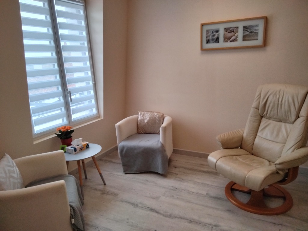 photo cabinet Eliane COSSAIS