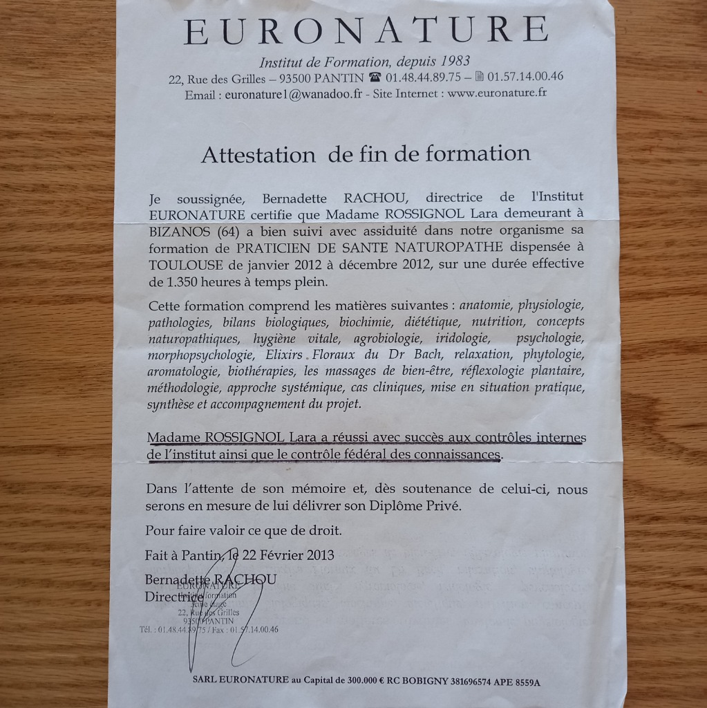 photo diplome Lara Rossignol