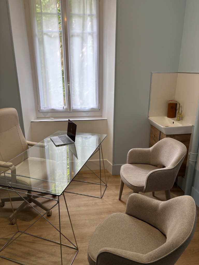 photo cabinet Kevin Szczot