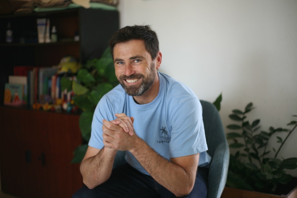 photo diplome Edouard Chatel ostéopathe