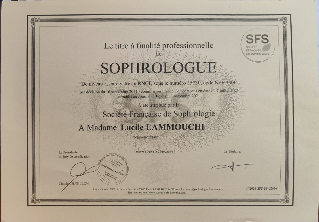 photo diplome Ococon, Lucile Lammouchi