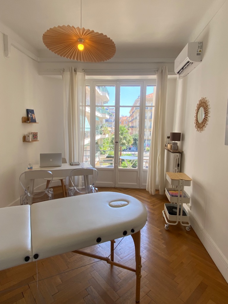 photo cabinet Stéphanie Esilnati