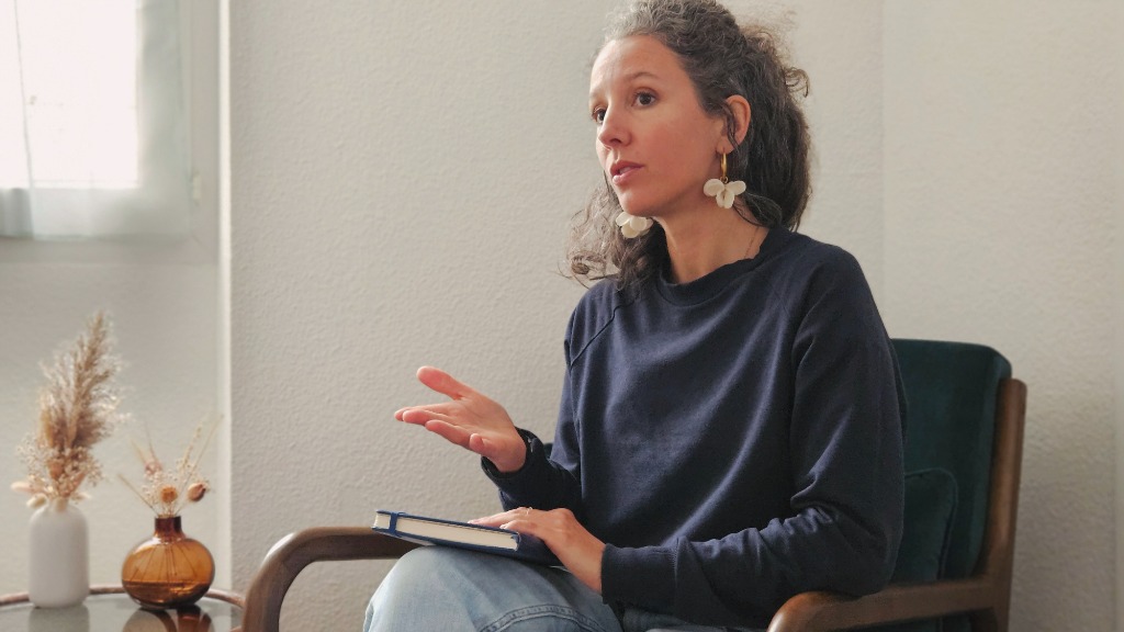 photo seance Charlotte BARRAU, Mme Deuil