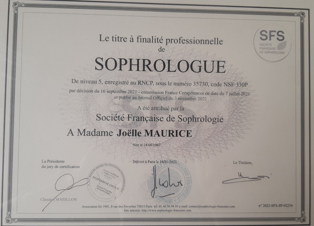 photo diplome Joëlle MAURICE