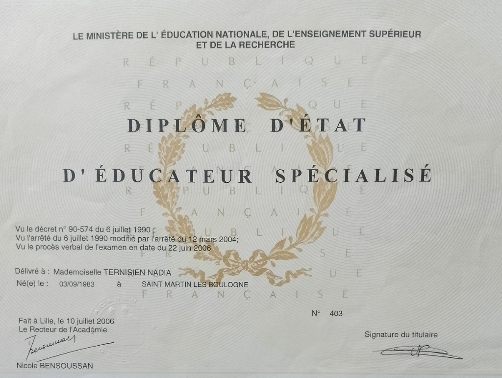 photo diplome Nadia polle