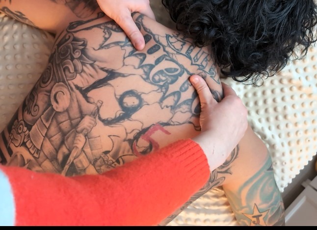 photo seance Miss Dopamine massages