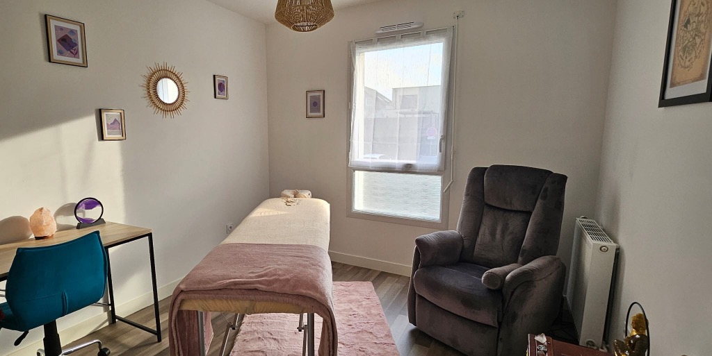 photo cabinet Adeline Thérapeute énergéticienne 