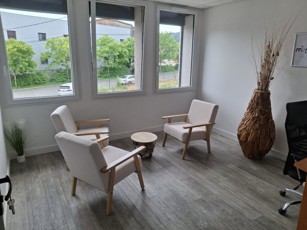 photo cabinet Salomé Joux