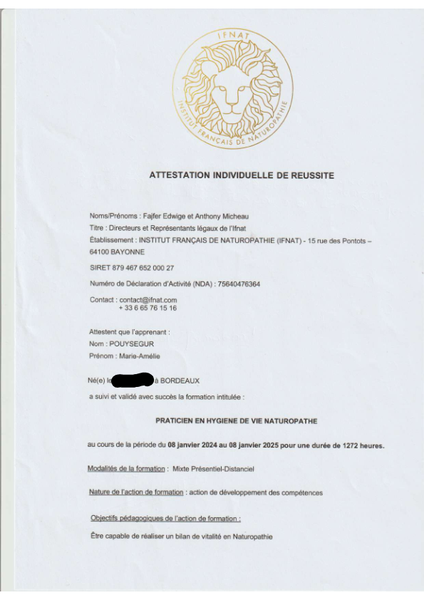 photo diplome Marie-Amélie Pouységur