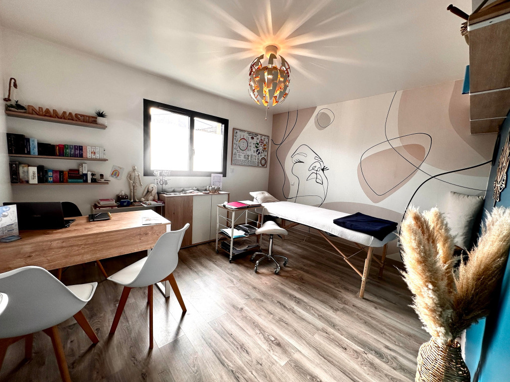 photo cabinet Écoutessence - Lionelle SIMONPIERI