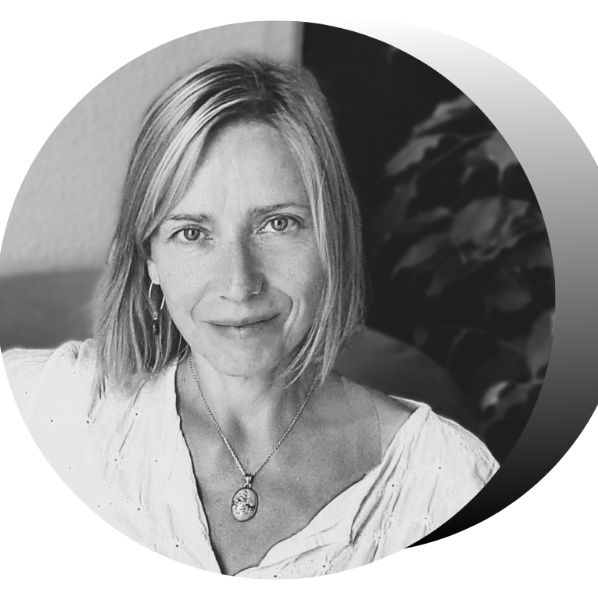 Esthéticienne à domicile. Alexandrine