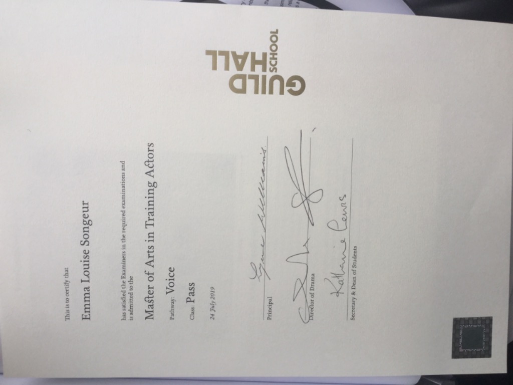 photo diplome Emma Songeur 