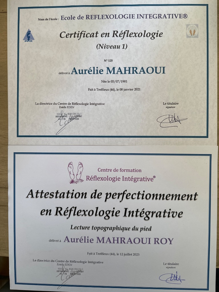 photo diplome Aurélie Mahraoui-Roy - Réflexologie Intégrative