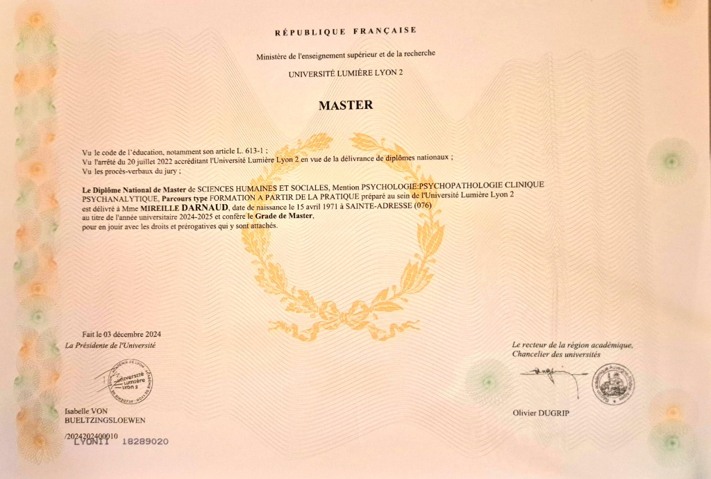 photo diplome Mireille DARNAUD