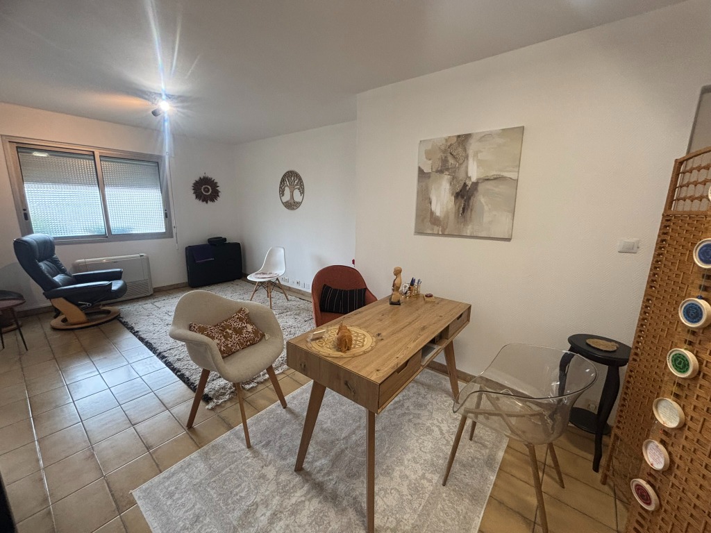 photo cabinet Suarez Léa