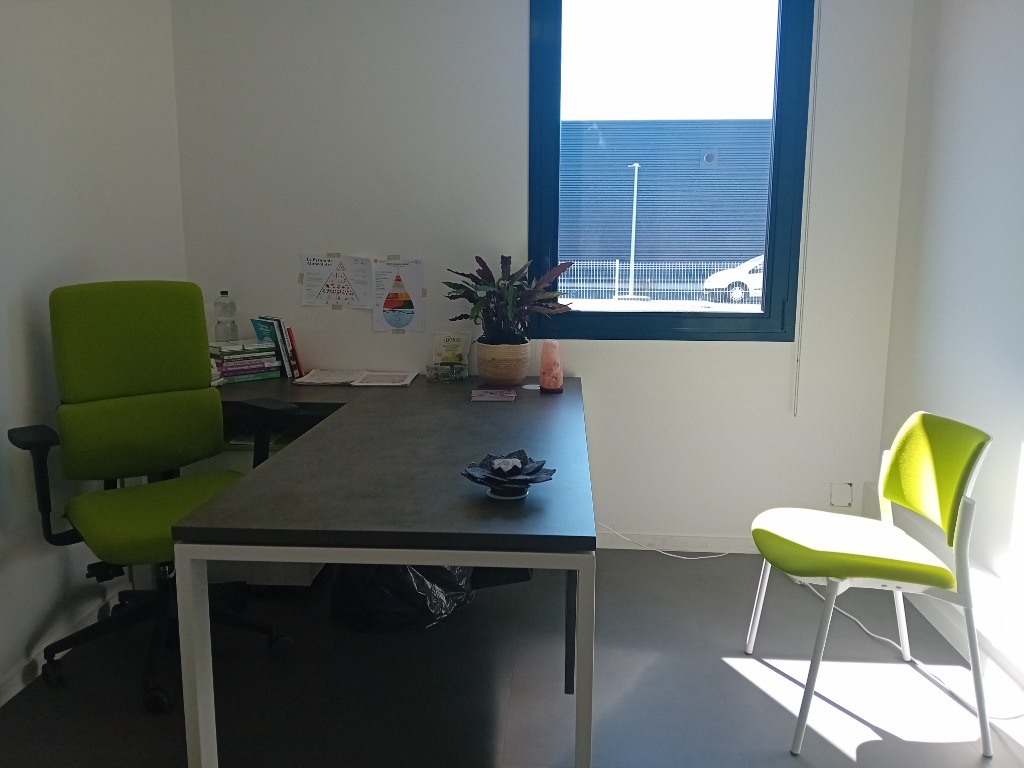 photo cabinet L’Ortie dieteticienne herbaliste