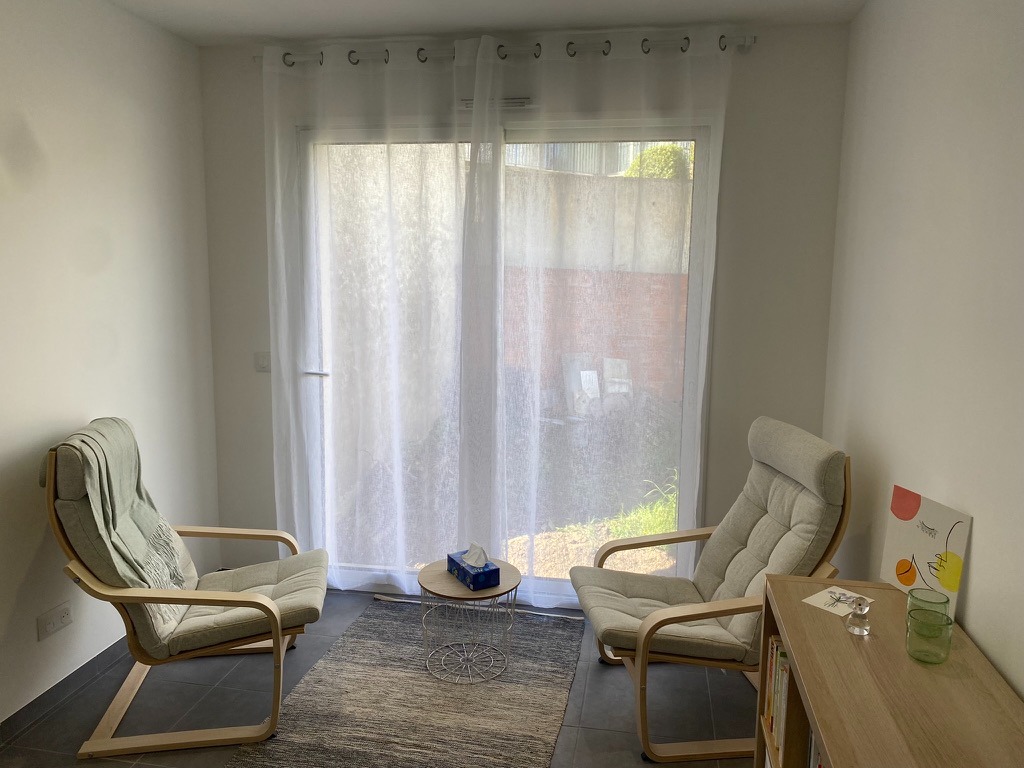 photo cabinet Catherine Marshall 