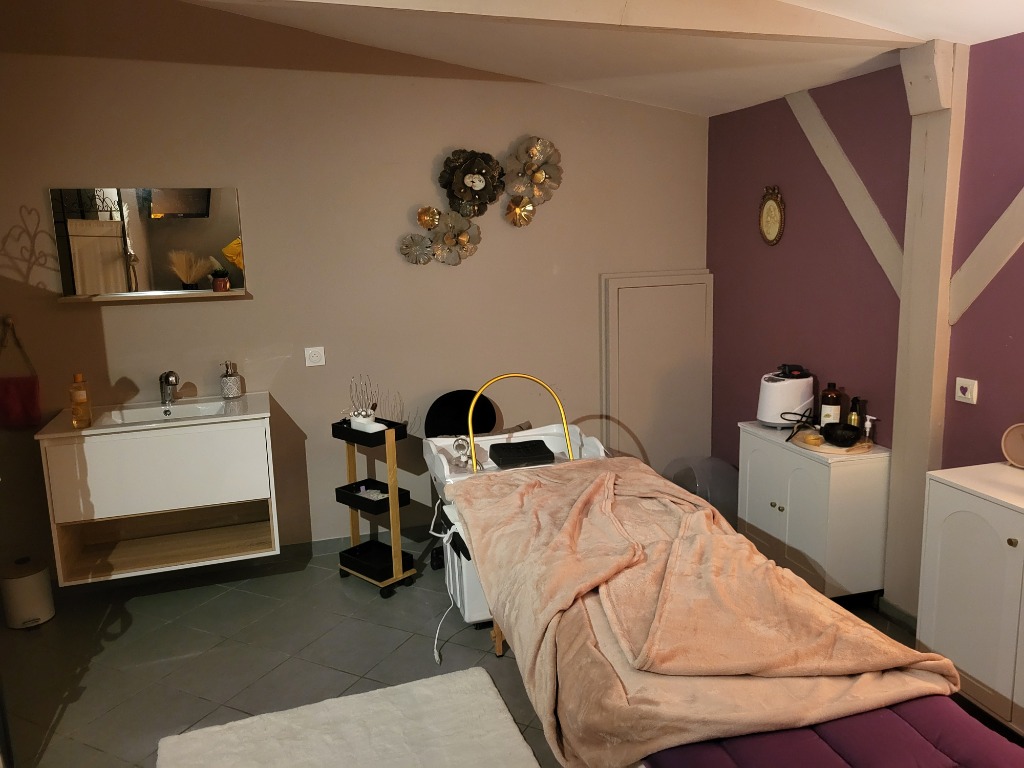 photo cabinet Le Monde de Kimi " Head Spa "✨️