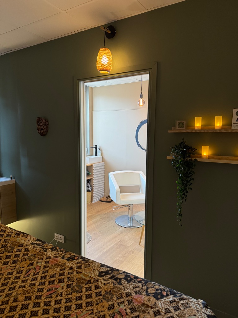 photo cabinet Rebecca BOLVIN