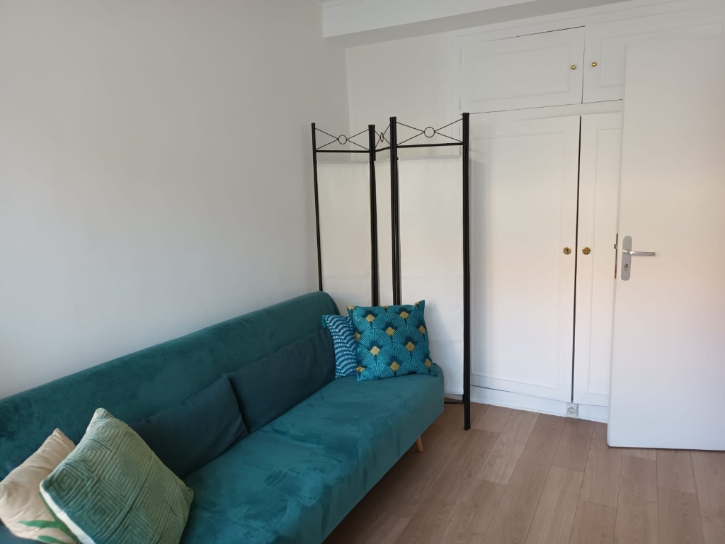 photo cabinet JULIE ARDUIN