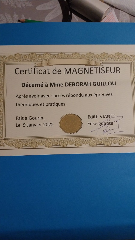 photo diplome Guillou Déborah 