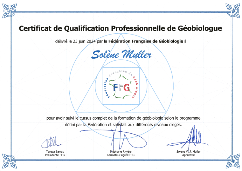 photo diplome Eclaireuse Bavardeuse