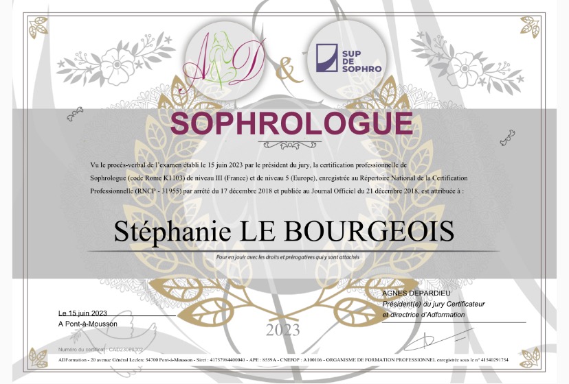photo diplome Stéphanie Le Bourgeois 