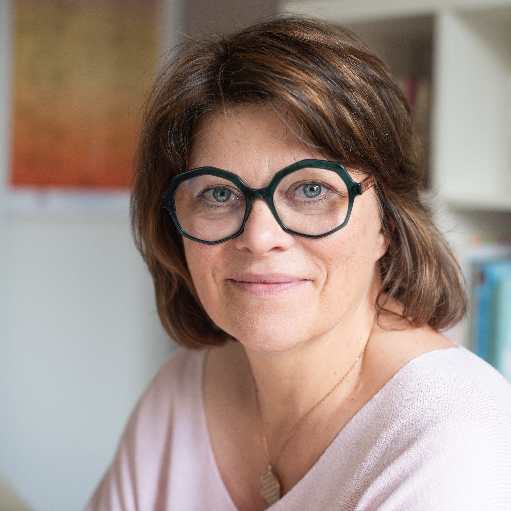 photo portrait Nathalie Hazard Kinésiologue