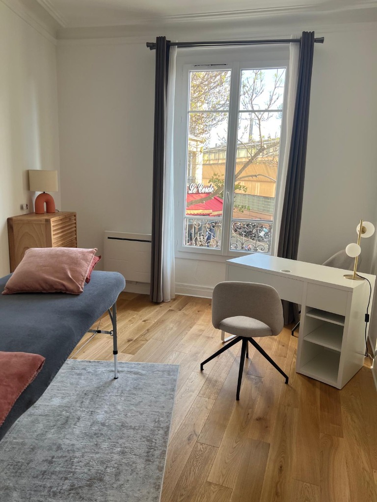 photo cabinet Chloé BELOT Kinésiologue