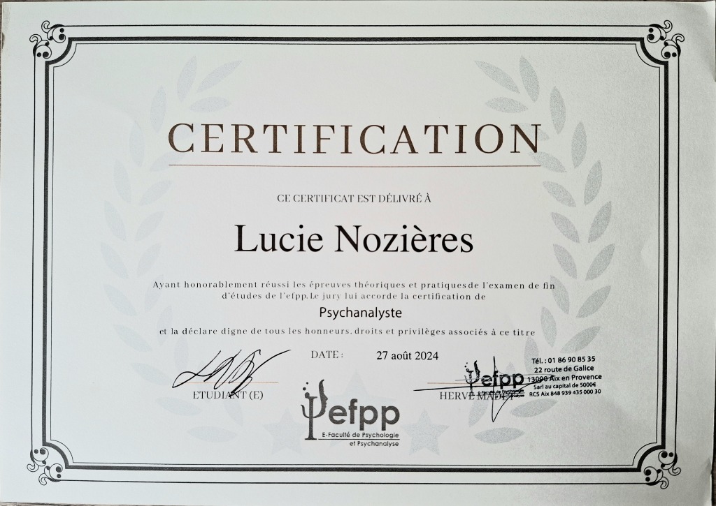 photo diplome Nozières Lucie