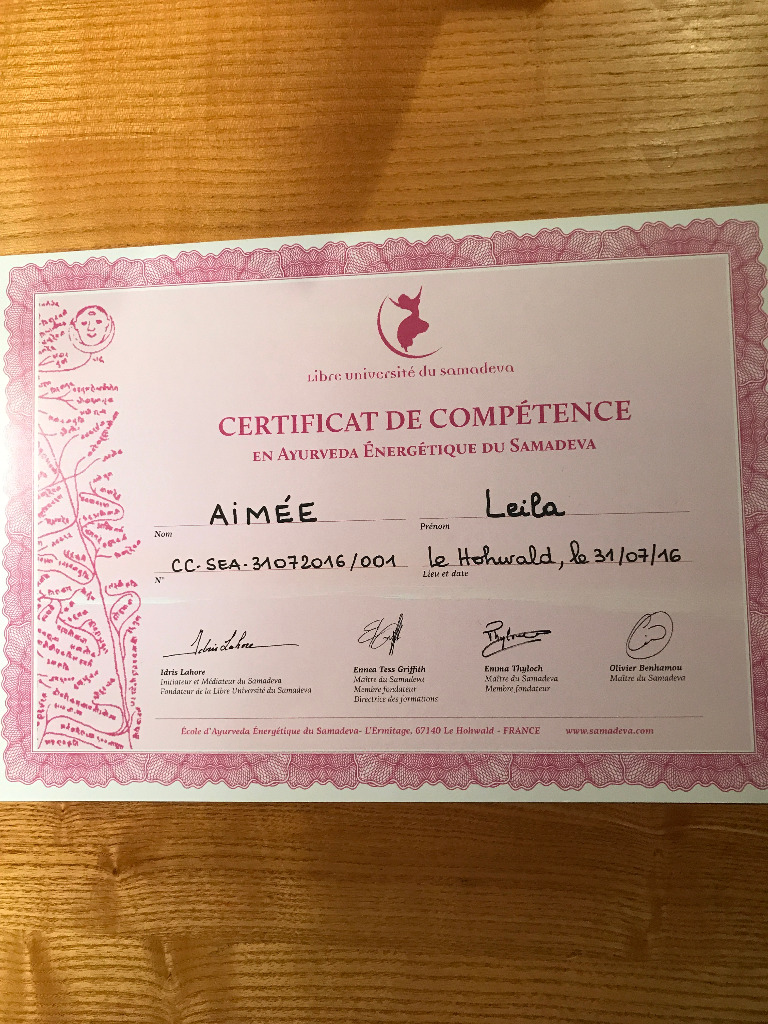 photo diplome Leïla Aimée
