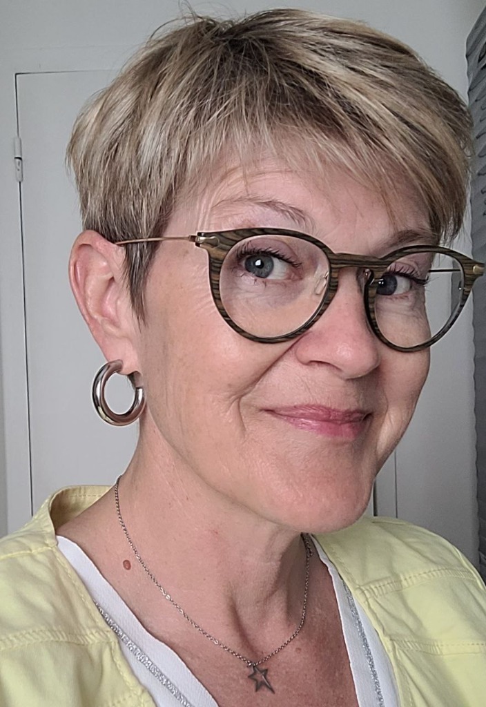 photo portrait Nathalie - Atelier du Bien Etre 76 COACHING