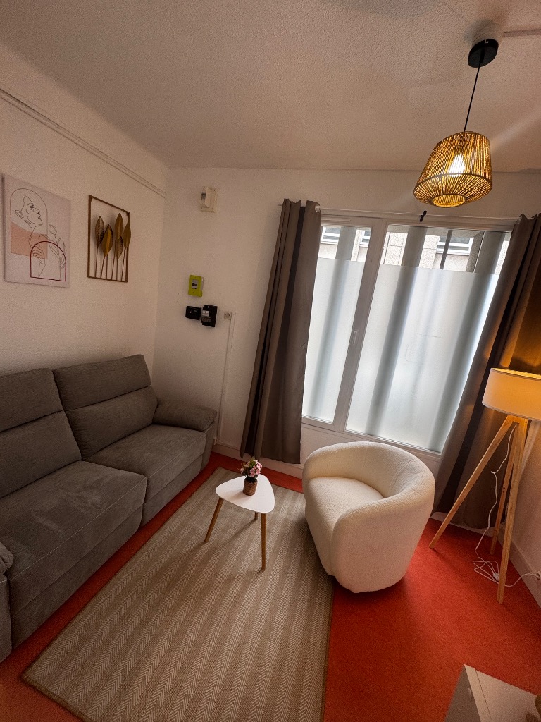 photo cabinet Nina akkari 