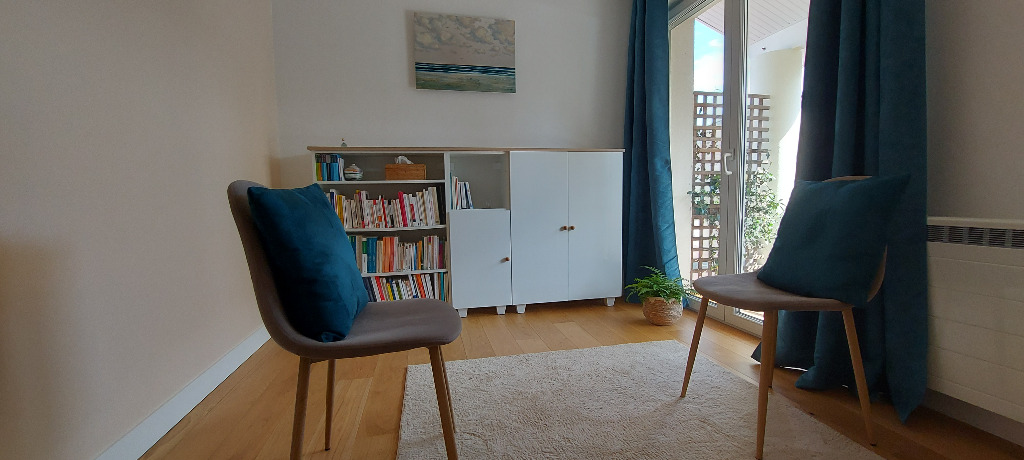 photo cabinet Charlotte de Montillet