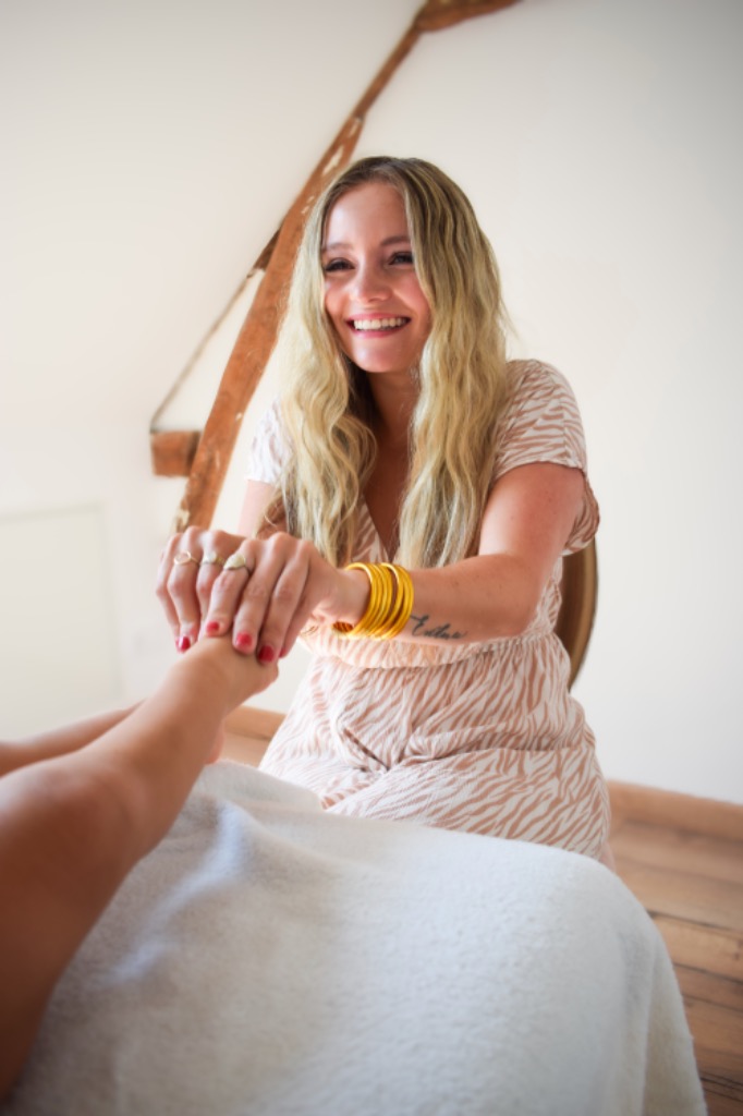 photo seance Gwen Clément - Réflexologue 