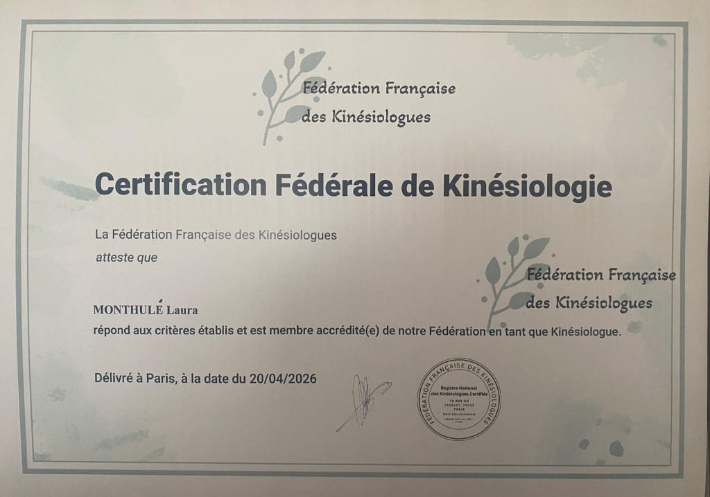 photo diplome Laura Monthulé    C-Mé